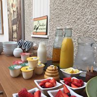  fresh fruit, juice and yogurts are always available 